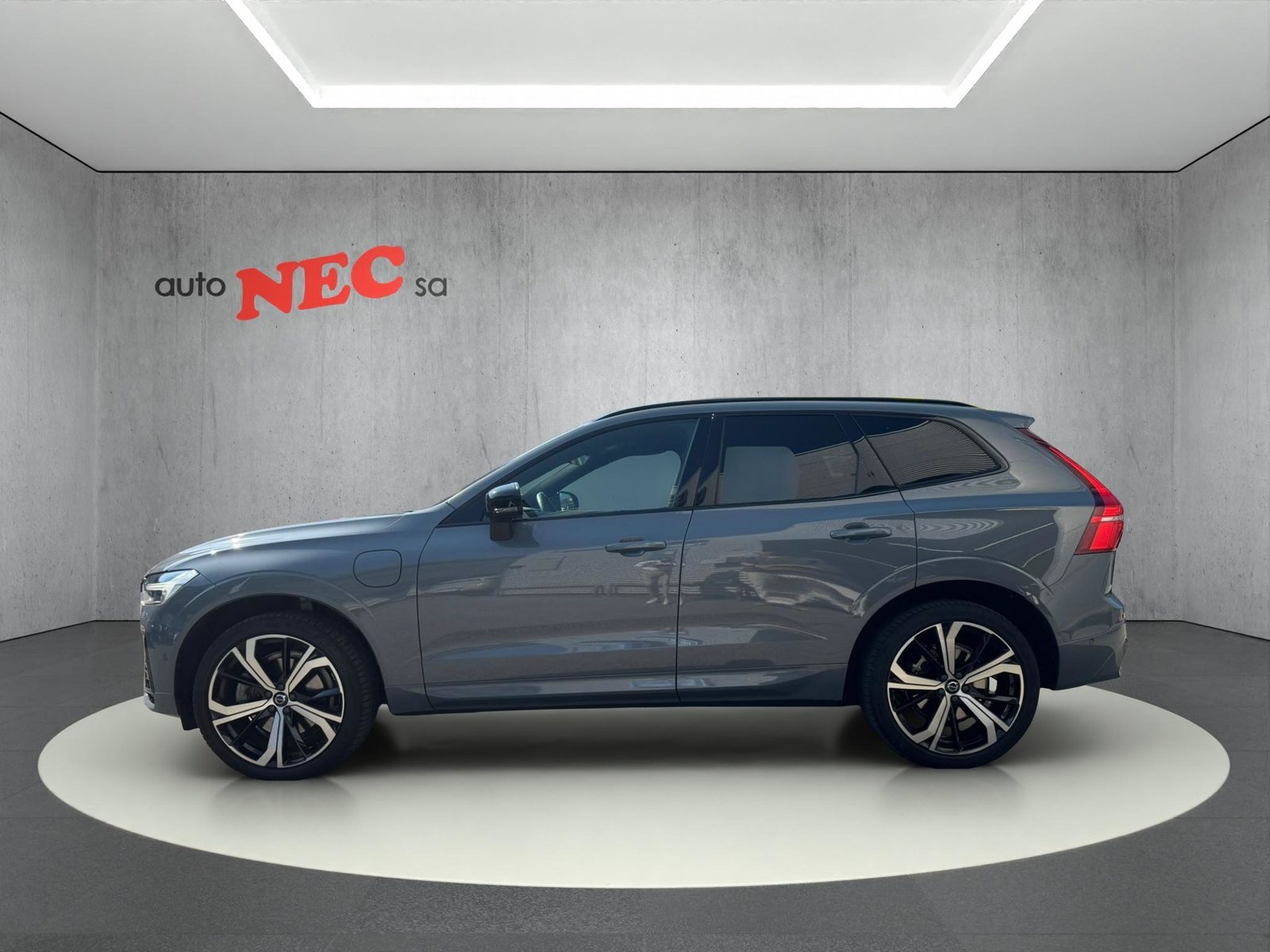 VOLVO XC60 2.0 T6 TE R-Design eAWD, Plug-in-Hybrid Benzin/Elektro, Occasion / Gebraucht, Automatik - 4