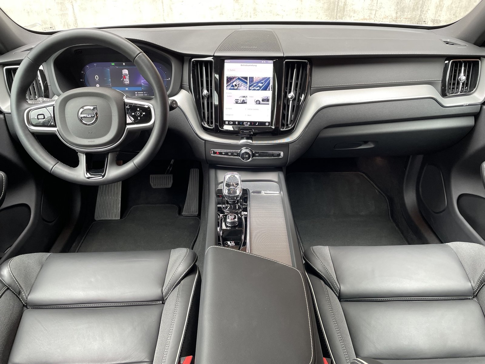 VOLVO XC60 2.0 T6 TE Ultimate Dark e, Hybride Intégral Essence/Électricité, Occasion / Utilisé, Automatique - 6