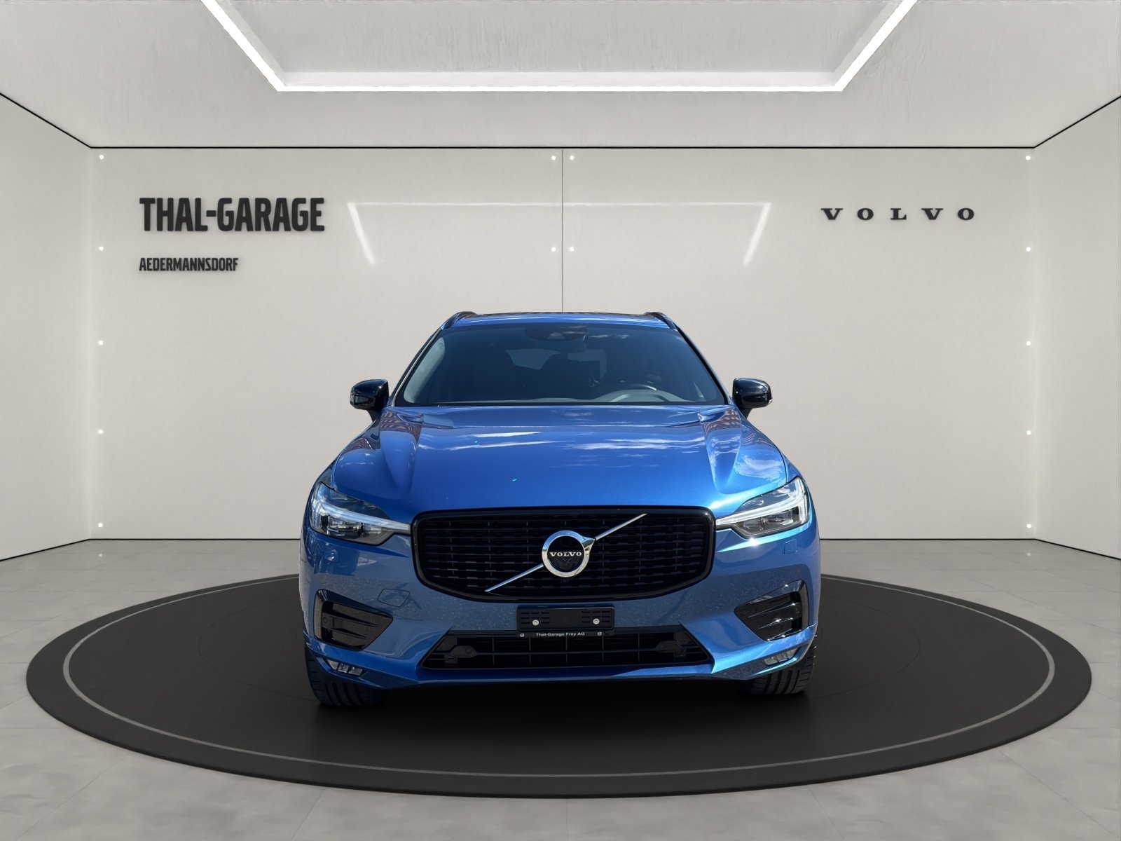 VOLVO XC60 2.0 B5 MH R-Design AWD, Mild-Hybrid Petrol/Electric, Second hand / Used, Automatic - 2