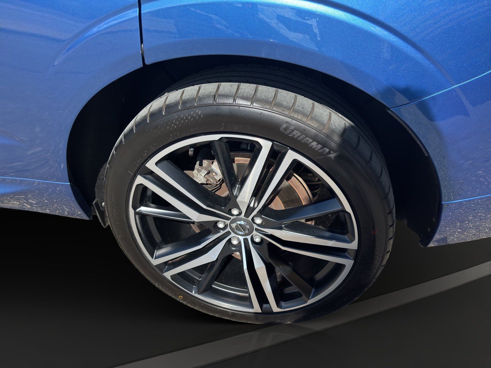 VOLVO XC60 2.0 B5 MH R-Design AWD, Mild-Hybrid Petrol/Electric, Second hand / Used, Automatic - 5