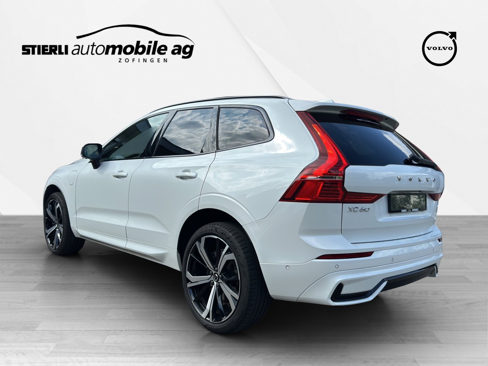 VOLVO XC60 2.0 T6 TE Ultra Dark eAWD, Hybride Rechargeable Essence/Électricité, Occasion / Utilisé, Automatique - 7