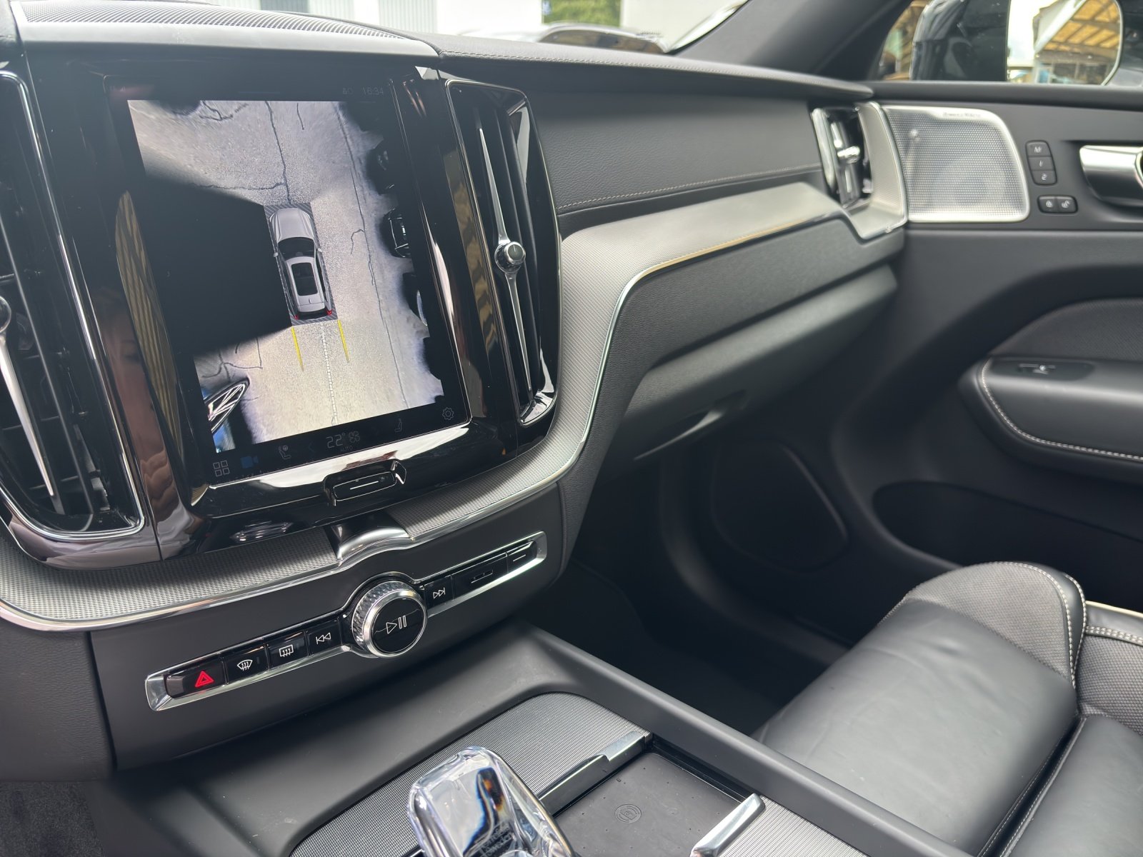 VOLVO XC60 2.0 T8 TE Polestar eAWD, Plug-in-Hybrid Benzin/Elektro, Occasion / Gebraucht, Automatik - 7