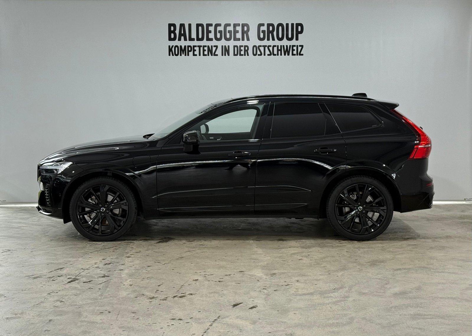 VOLVO XC60 2.0 T8 TE XCENTRIC Black, Hybride Integrale Benzina/Elettrica, Occasioni / Usate, Automatico - 2