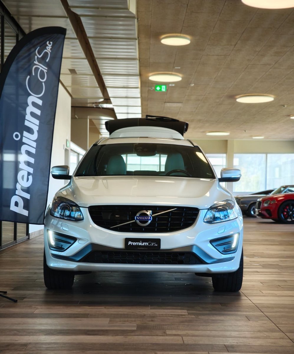VOLVO XC60 D5 AWD Momentum R-Design Geartronic, Diesel, Occasioni / Usate, Automatico - 3