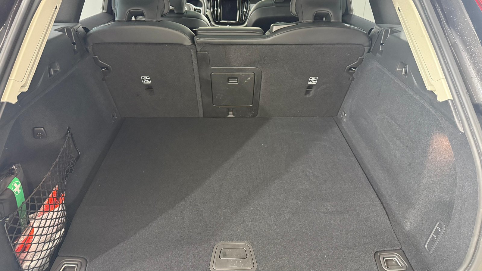 VOLVO XC60 2.0 T8 TE Ultra Dark eAWD, Hybride Integrale Benzina/Elettrica, Occasioni / Usate, Automatico - 7