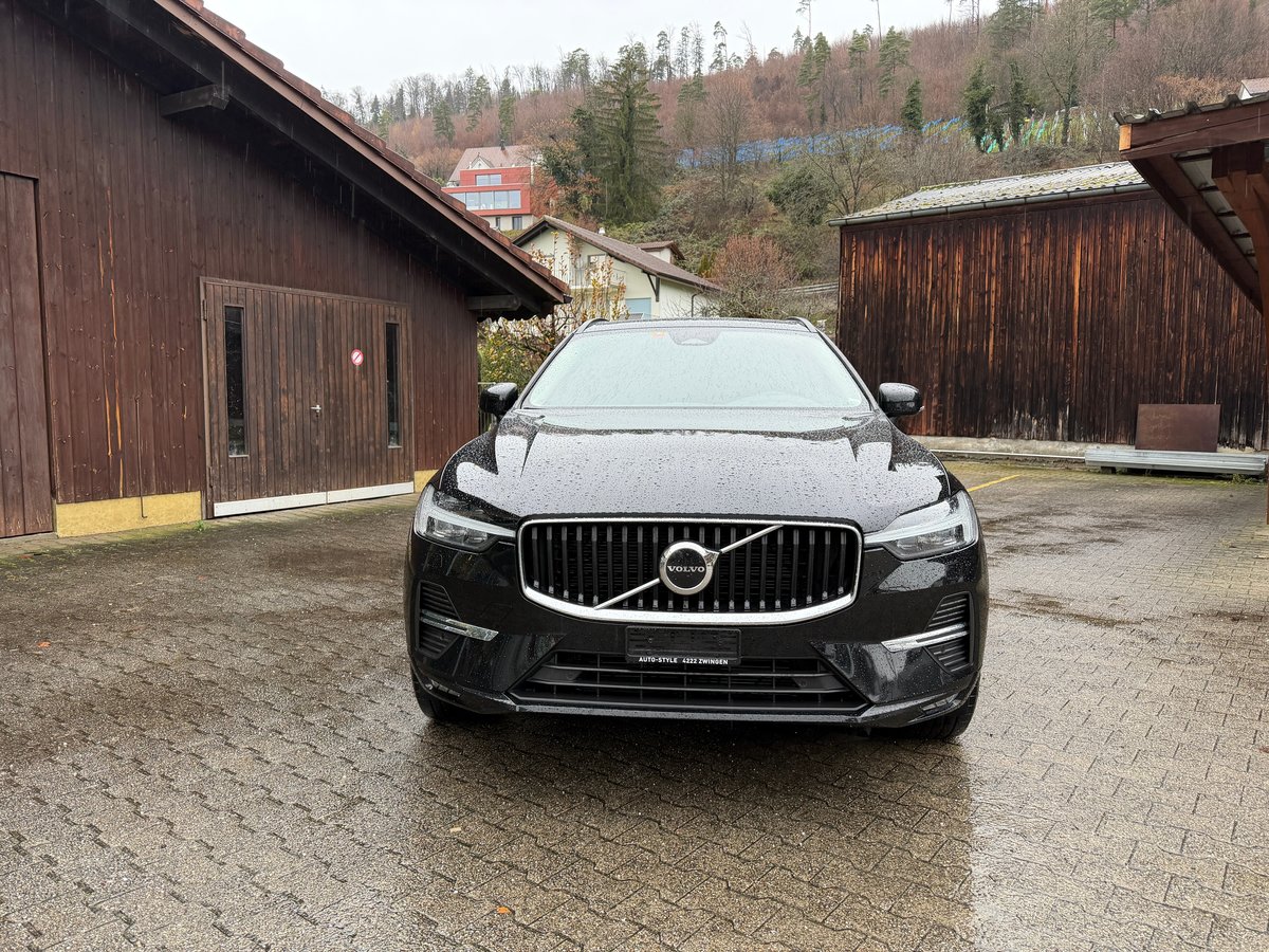 VOLVO XC60 B4 Diesel Mild Hybrid AWD Core Geartronic, Hybride Leggero Diesel/Elettrica, Occasioni / Usate, Automatico - 2