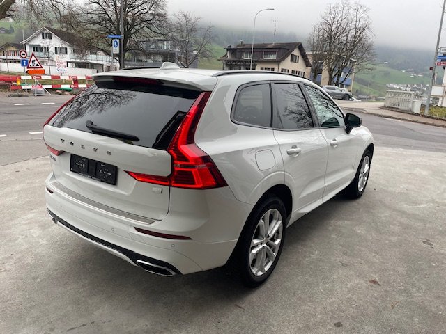 VOLVO XC60 2.0 T6 TE R-Design eAWD, Hybride Rechargeable Essence/Électricité, Occasion / Utilisé, Automatique - 6