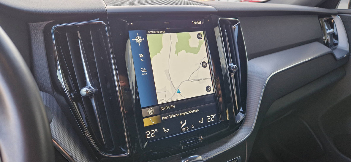 VOLVO XC60 2.0 B5 MH R-Design AWD, Mild-Hybrid Diesel/Elektro, Occasion / Gebraucht, Automatik - 6