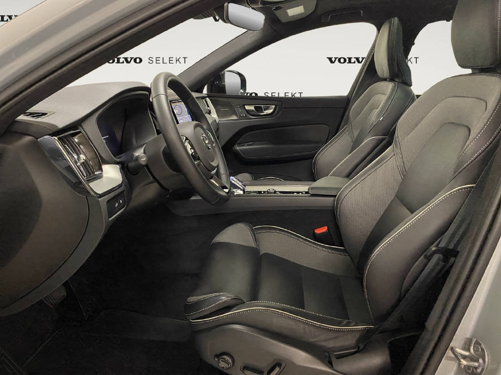 VOLVO XC60 2.0 T8 TE Plus Dark eAWD, Plug-in-Hybrid Benzina/Elettrica, Occasioni / Usate, Automatico - 6