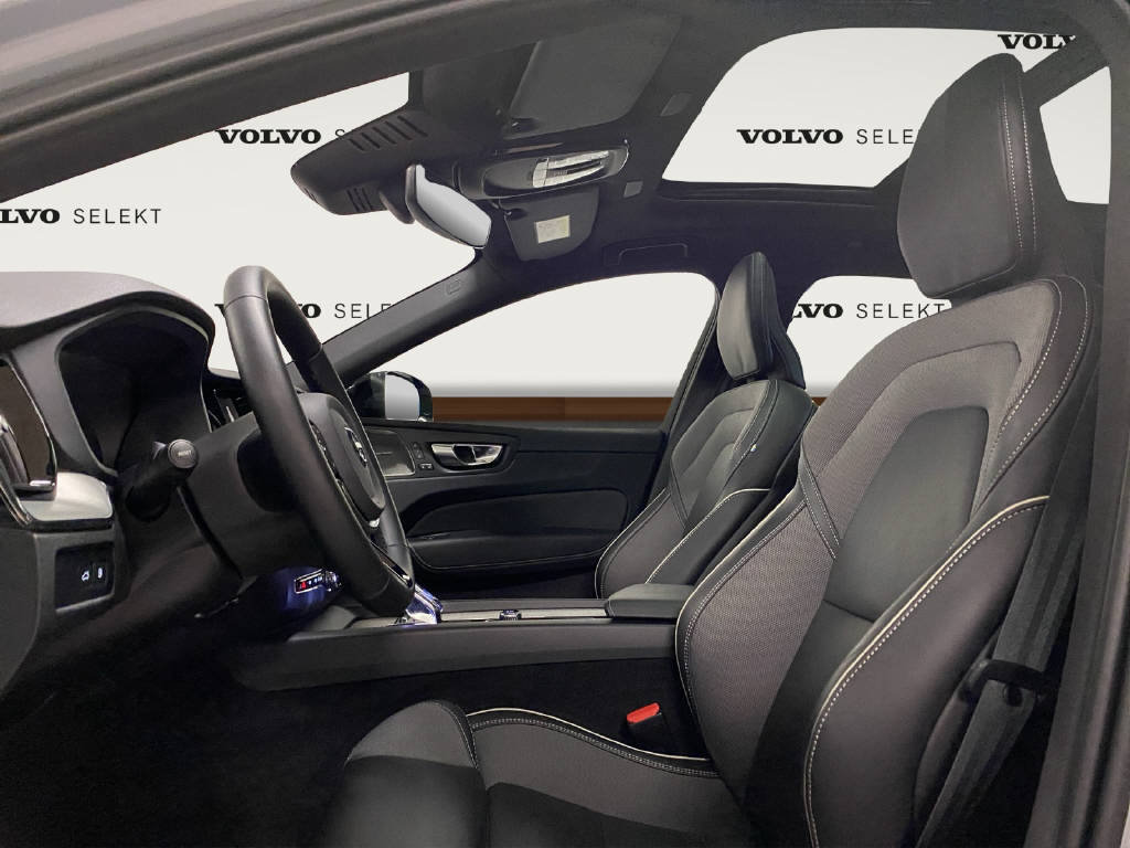 VOLVO XC60 2.0 T8 TE Plus Dark eAWD, Plug-in-Hybrid Benzina/Elettrica, Occasioni / Usate, Automatico - 7