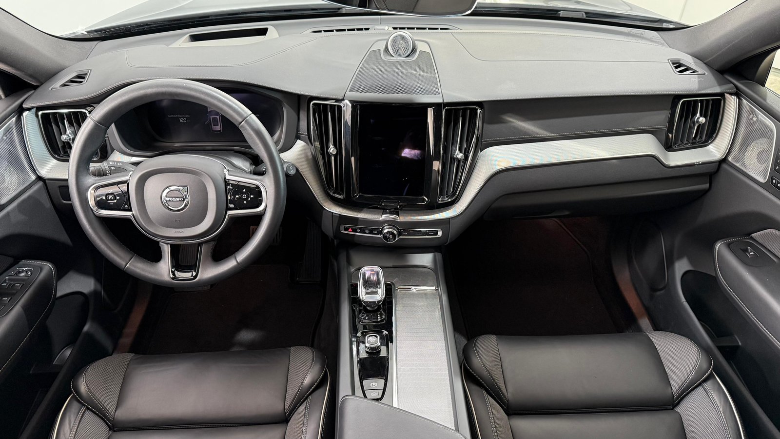 VOLVO XC60 2.0 T8 TE Ultimate Dark e, Hybride Intégral Essence/Électricité, Occasion / Utilisé, Automatique - 5