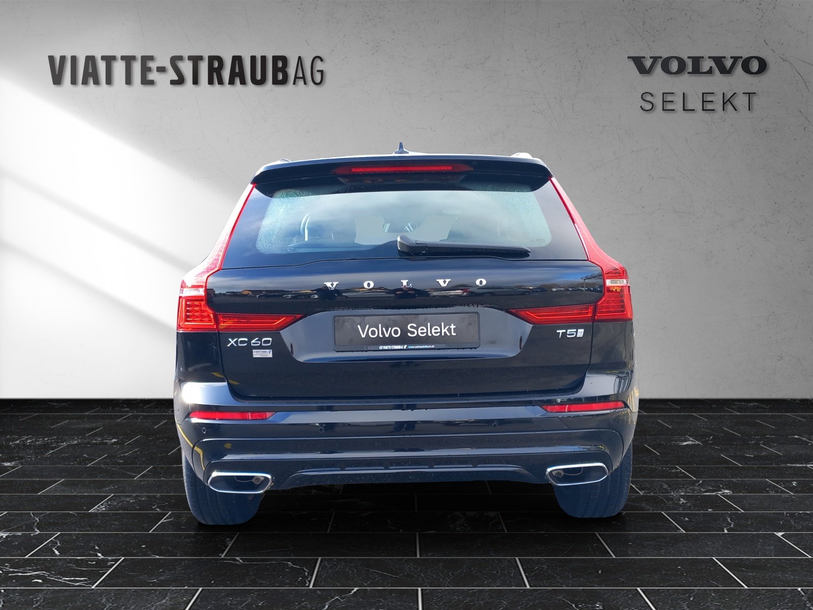 VOLVO XC60 2.0 T5 R-Design, Benzin, Occasion / Gebraucht, Automatik - 4