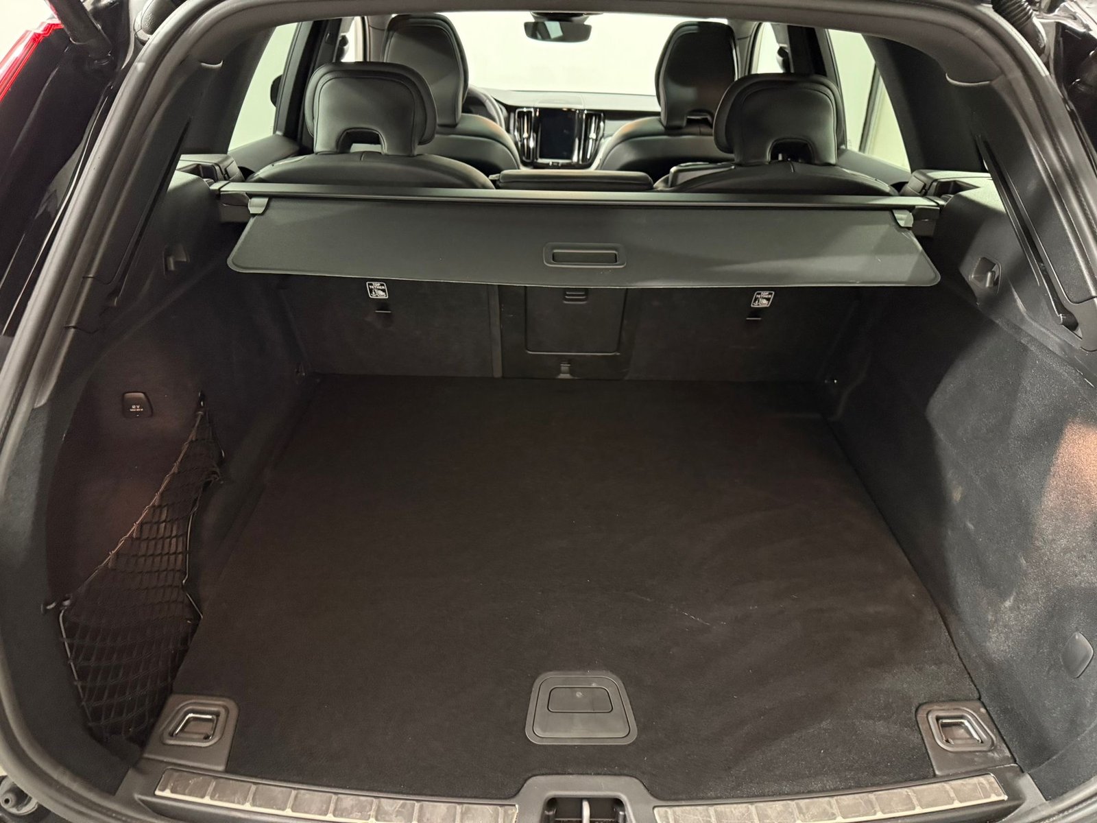 VOLVO XC60 2.0 T8 TE XCENTRIC Black, Full-Hybrid Petrol/Electric, Second hand / Used, Automatic - 7