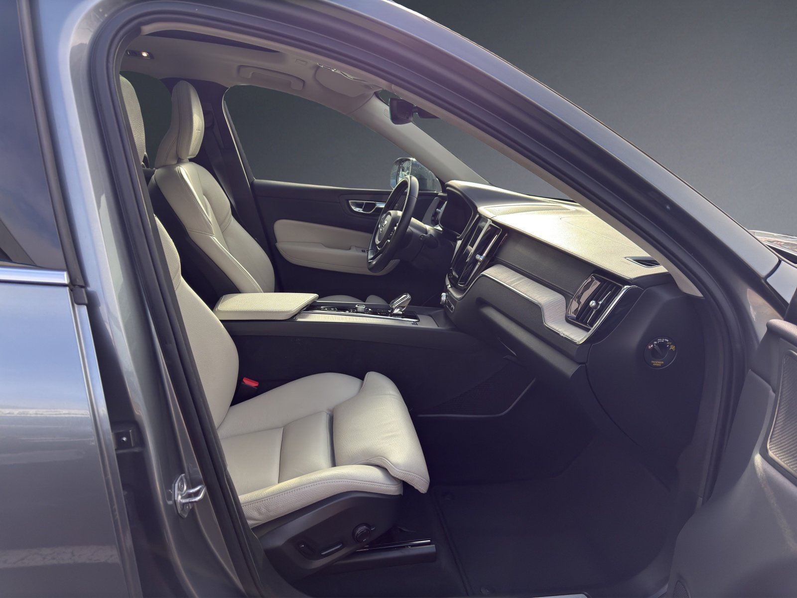 VOLVO XC60 T8 eAWD Inscription Geartronic, Hybride Rechargeable Essence/Électricité, Occasion / Utilisé, Automatique - 7