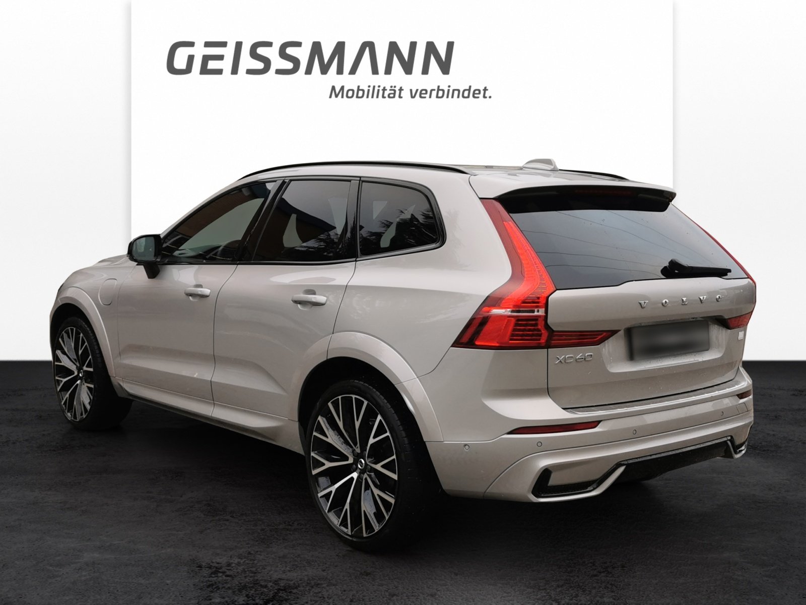 VOLVO XC60 2.0 T6 TE R-Design eAWD, Plug-in-Hybrid Petrol/Electric, Second hand / Used, Automatic - 5