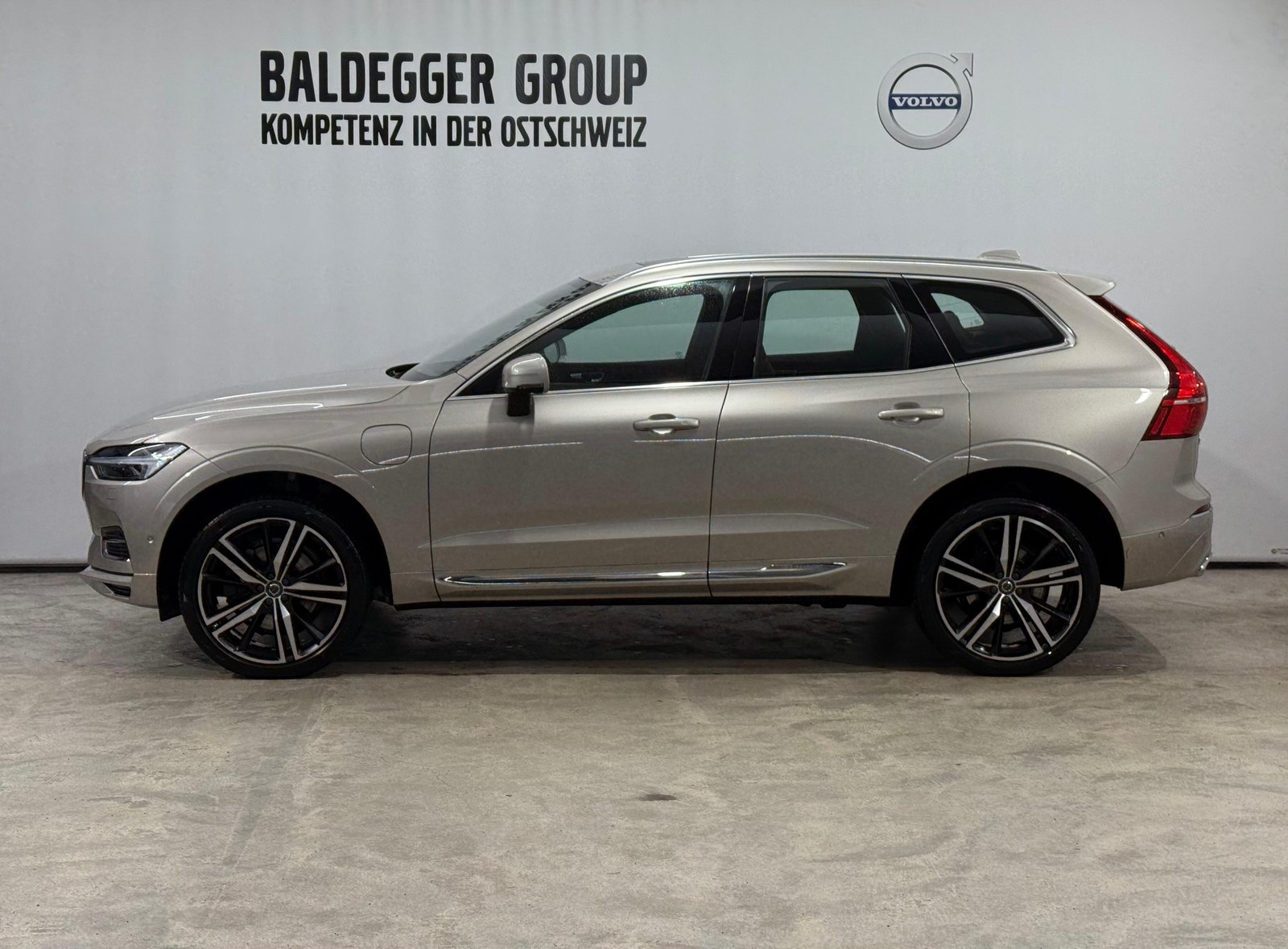 VOLVO XC60 2.0 T8 TE Inscription eAW, Voll-Hybrid Benzin/Elektro, Occasion / Gebraucht, Automatik - 2