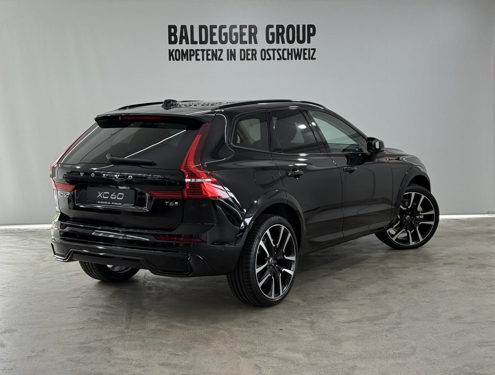 VOLVO XC60 2.0 T8 TE Ultra Dark eAWD, Hybride Intégral Essence/Électricité, Occasion / Utilisé, Automatique - 3