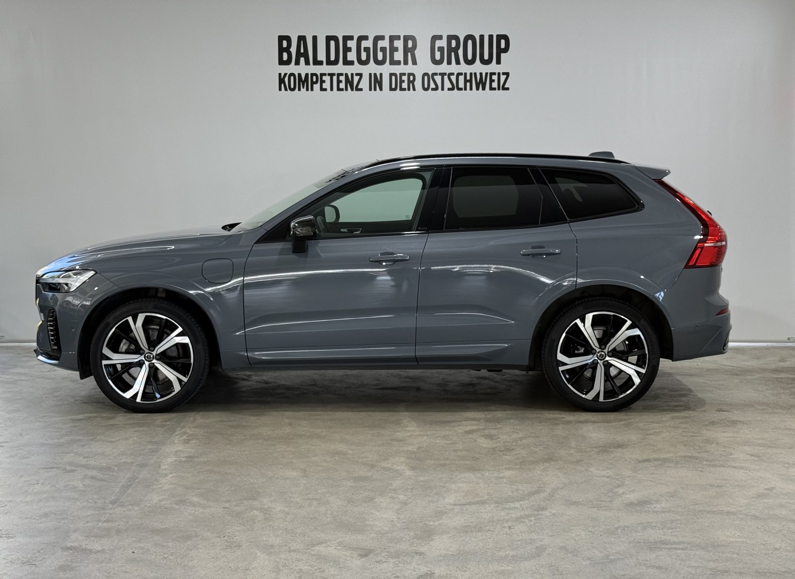 VOLVO XC60 2.0 T6 TE Ultimate Dark e, Voll-Hybrid Benzin/Elektro, Occasion / Gebraucht, Automatik - 2