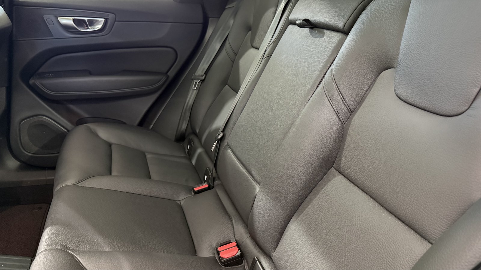 VOLVO XC60 2.0 T6 TE Ultimate Dark e, Voll-Hybrid Benzin/Elektro, Occasion / Gebraucht, Automatik - 6