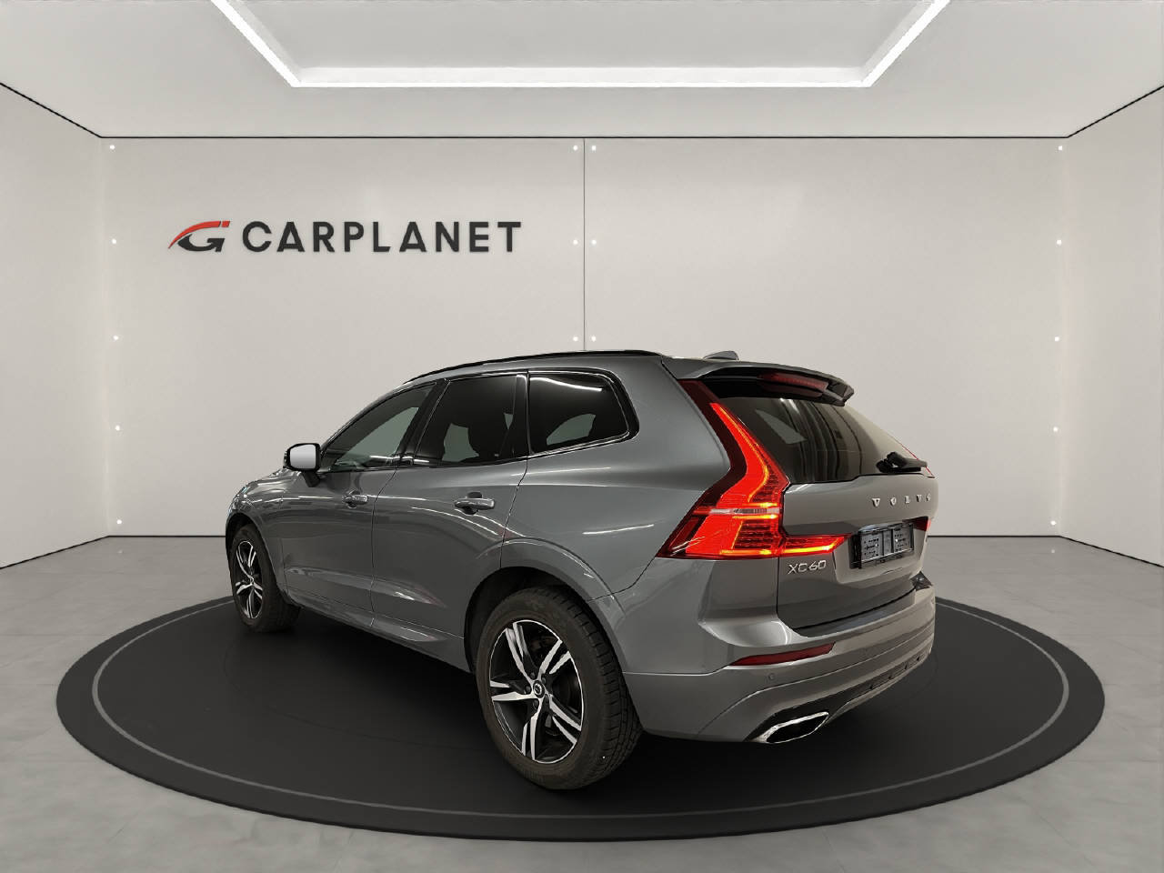 VOLVO XC60 2.0 B5 MH R-Design AWD, Mild-Hybrid Petrol/Electric, Second hand / Used, Automatic - 3