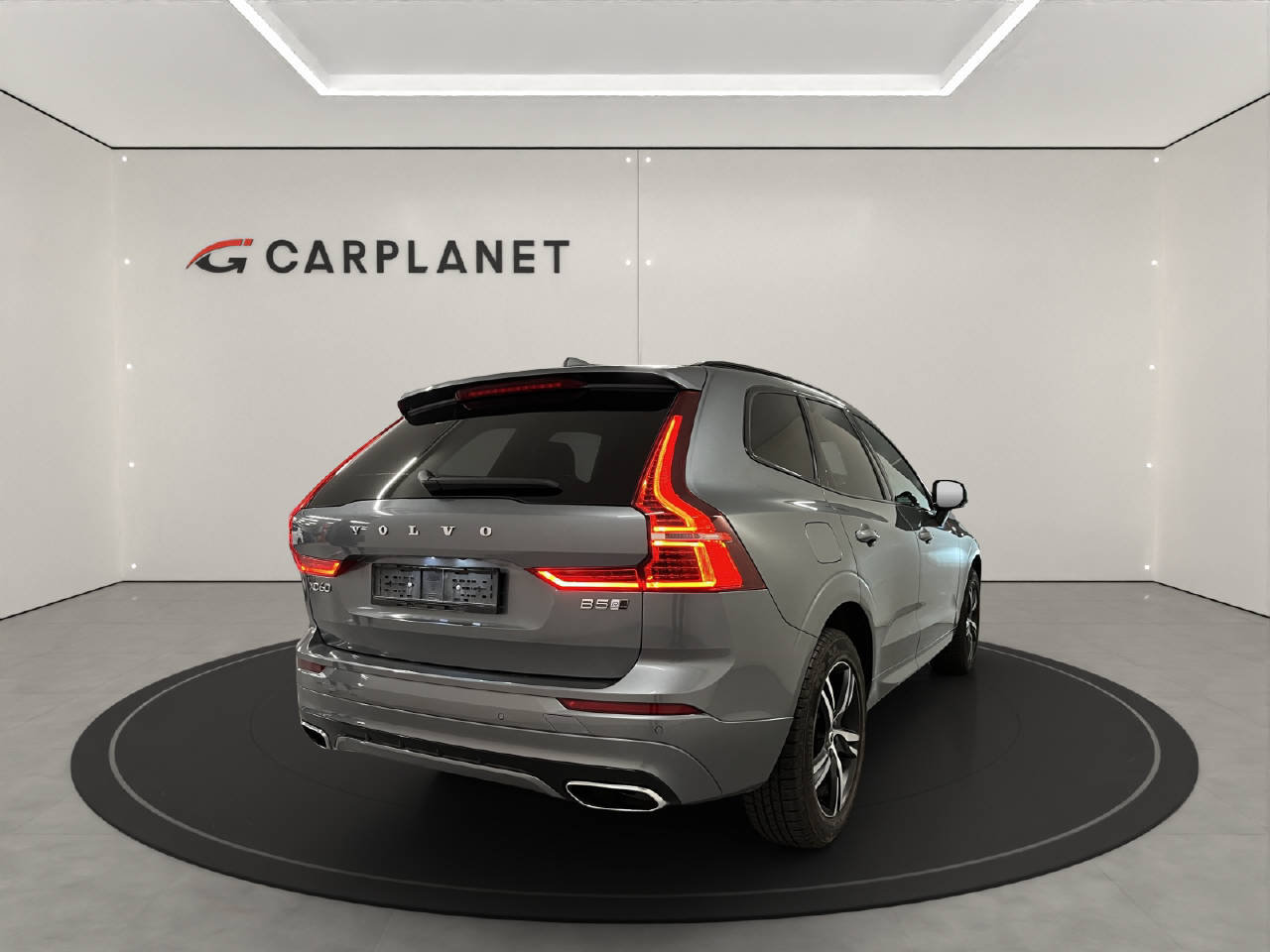 VOLVO XC60 2.0 B5 MH R-Design AWD, Mild-Hybrid Petrol/Electric, Second hand / Used, Automatic - 4