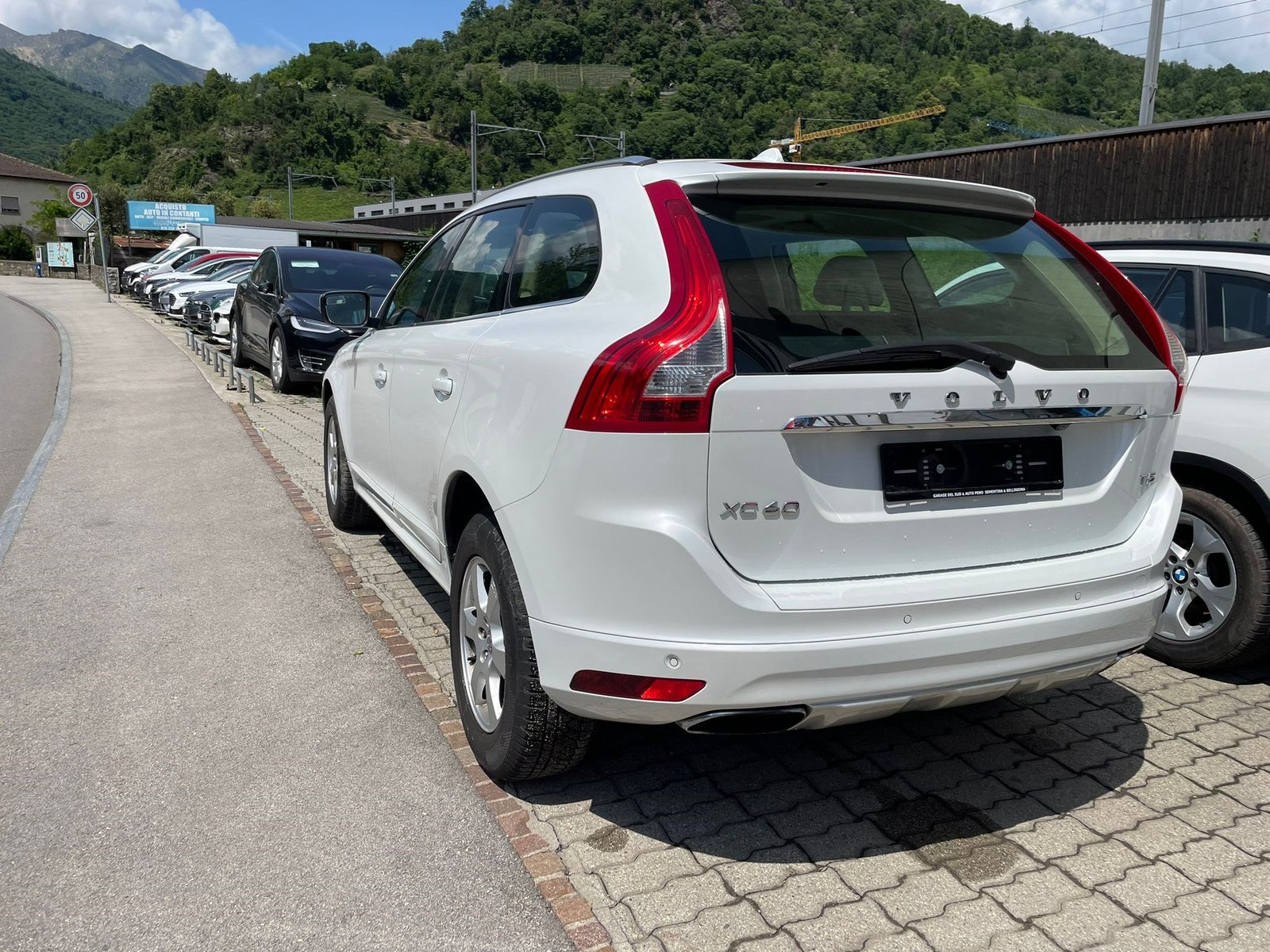 VOLVO XC60 T5 Summum R-Design Powershift, Essence, Occasion / Utilisé, Automatique - 5