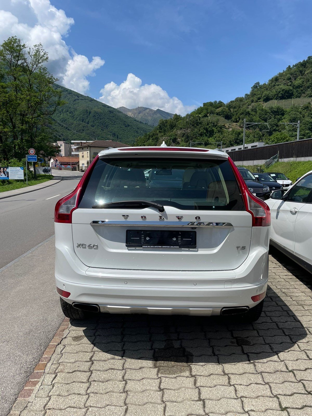 VOLVO XC60 T5 Summum R-Design Powershift, Essence, Occasion / Utilisé, Automatique - 6