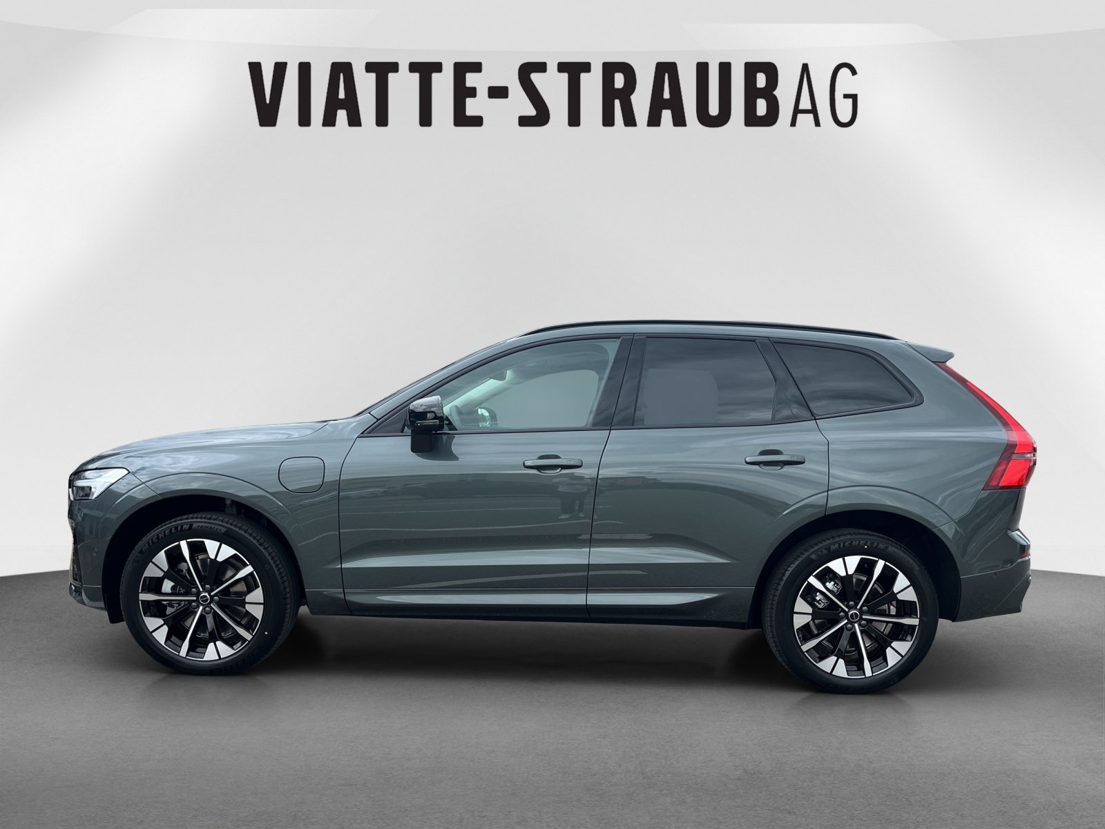 VOLVO XC60 2.0 T6 TE Ultra Dark eAWD, Plug-in-Hybrid Petrol/Electric, Second hand / Used, Automatic - 2