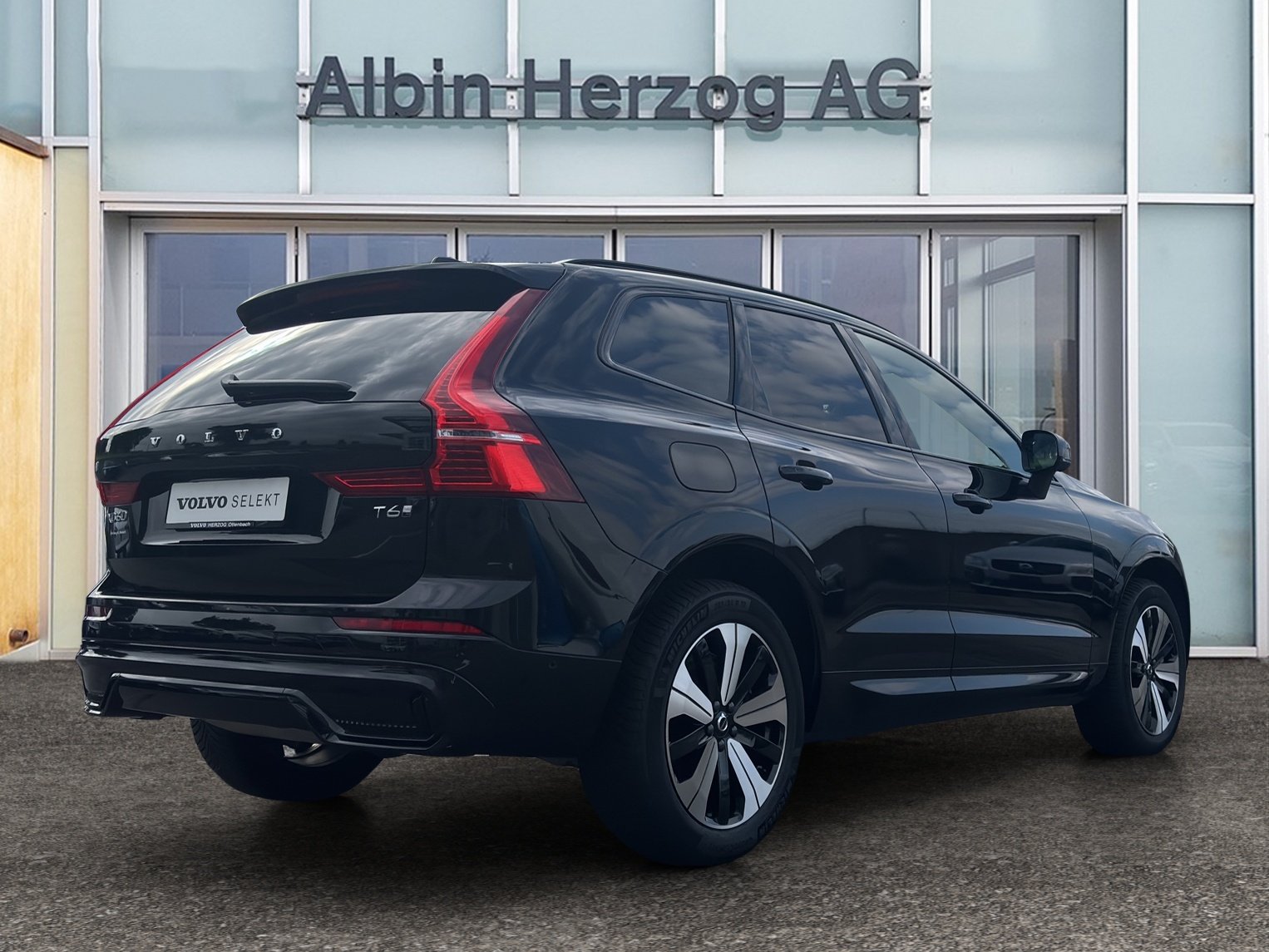 VOLVO XC60 2.0 T6 TE Plus Dark eAWD, Plug-in-Hybrid Benzin/Elektro, Occasion / Gebraucht, Automatik - 4