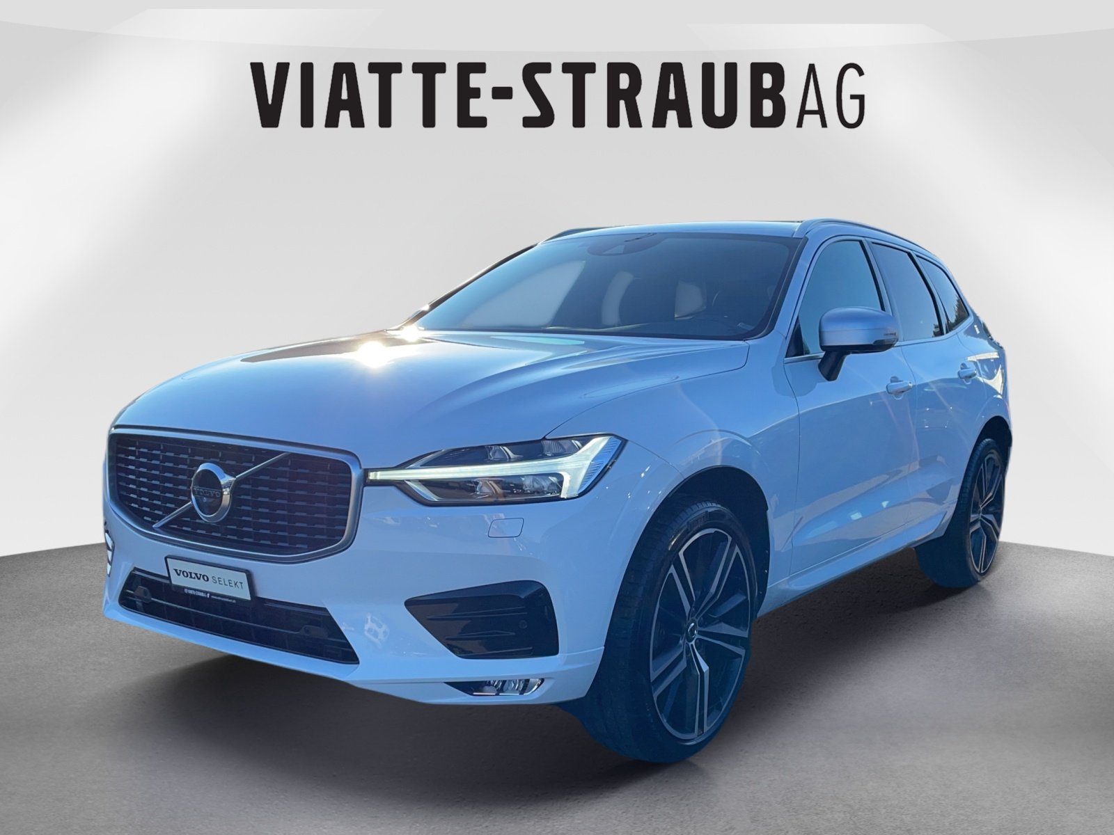 VOLVO XC60 2.0 D4 R-Design AWD