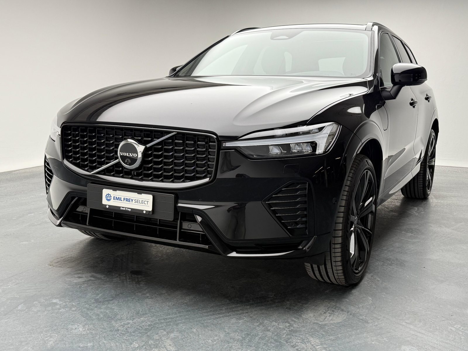 VOLVO XC60 2.0 T8 TE XCENTRIC Black Edition eAWD