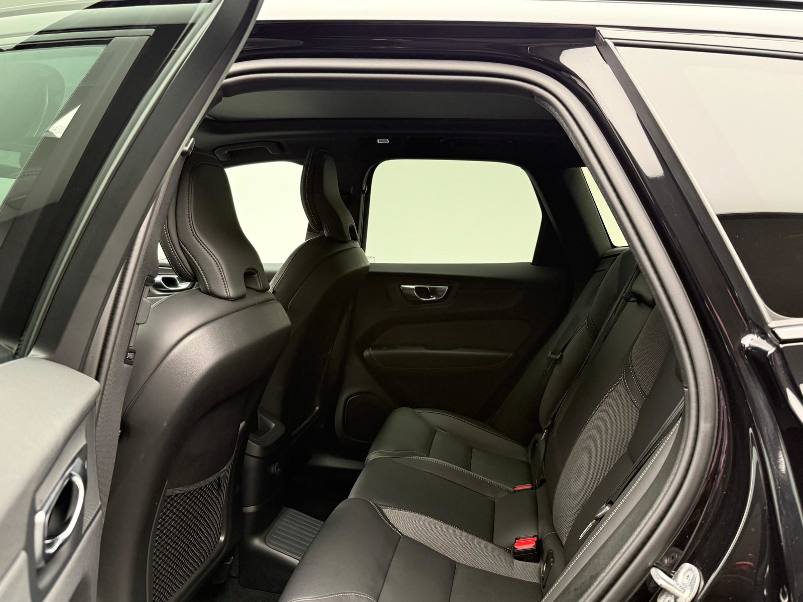 VOLVO XC60 2.0 T6 TE Plus Dark eAWD, Plug-in-Hybrid Benzina/Elettrica, Occasioni / Usate, Automatico - 7