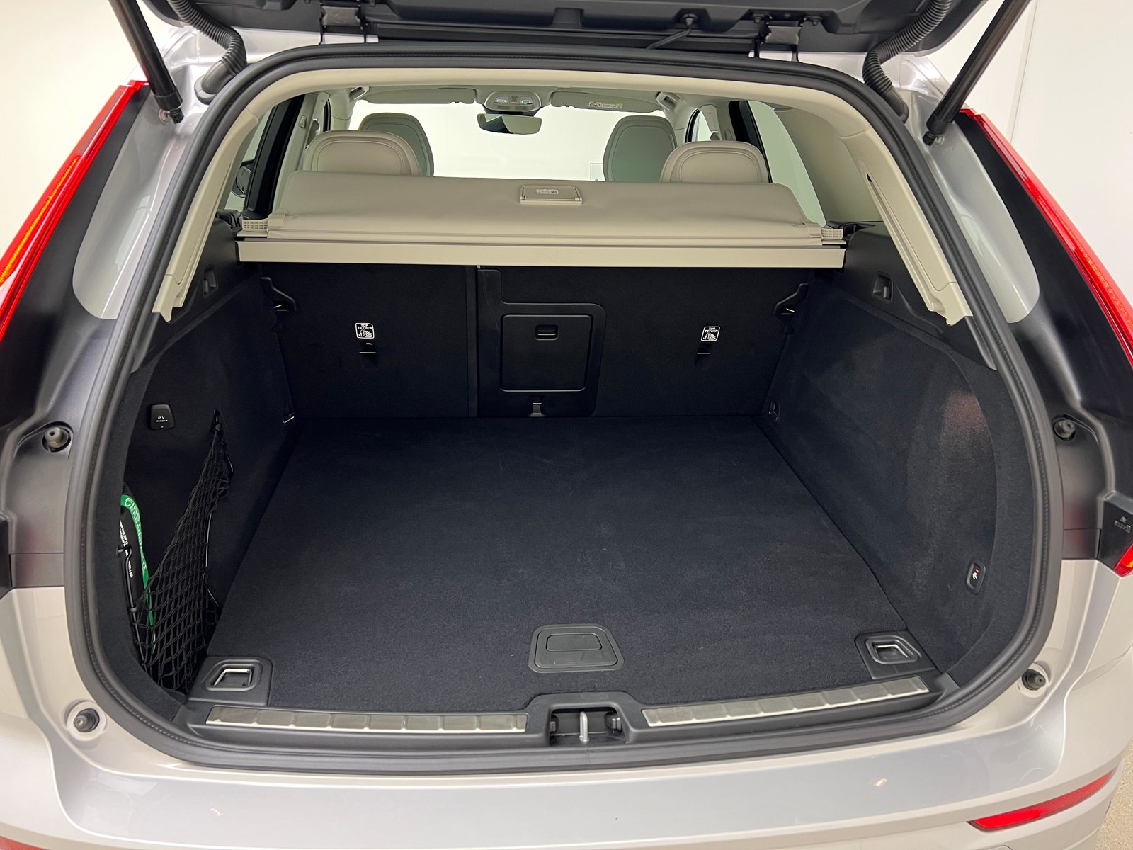 VOLVO XC60 2.0 T8 TE Plus Bright eAWD / Jetzt mit attraktivem 1.9%, Hybride Rechargeable Essence/Électricité, Occasion / Utilisé, Automatique - 6