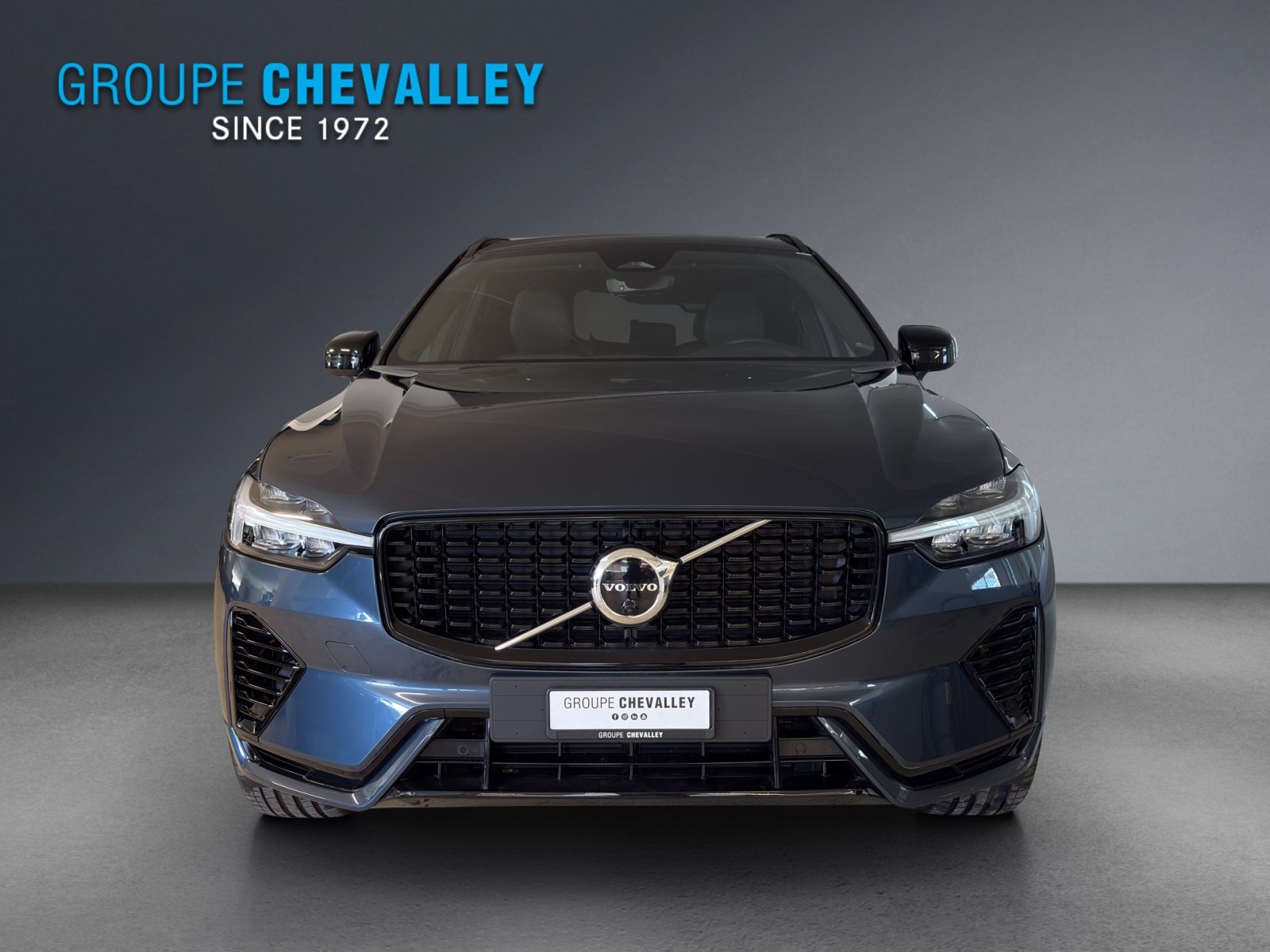 VOLVO XC60 T6 eAWD R-Design, Plug-in-Hybrid Petrol/Electric, Second hand / Used, Automatic - 2