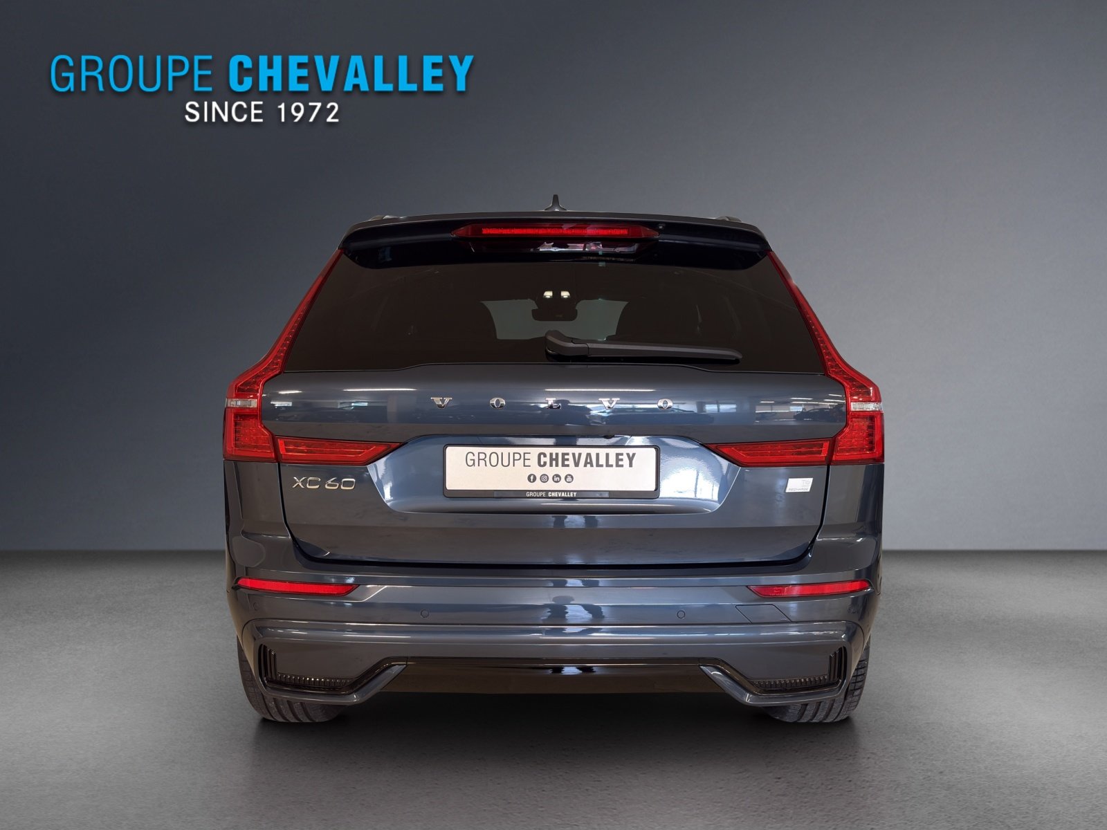 VOLVO XC60 T6 eAWD R-Design, Plug-in-Hybrid Petrol/Electric, Second hand / Used, Automatic - 5