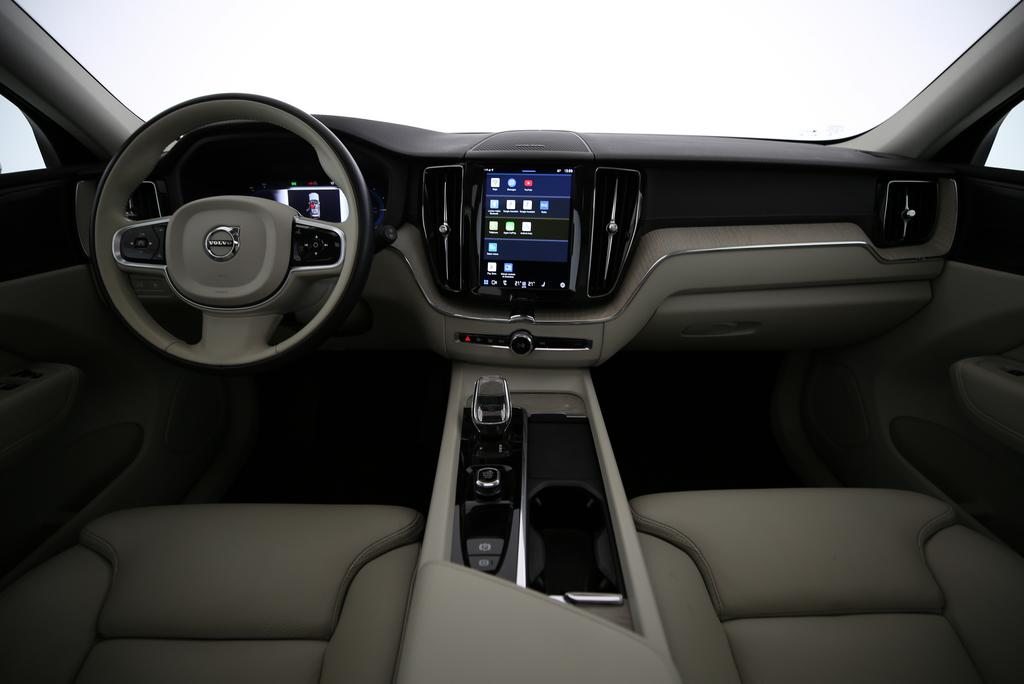 VOLVO XC60 2.0 T6 TE Inscription eAWD, Plug-in-Hybrid Benzin/Elektro, Occasion / Gebraucht, Automatik - 5