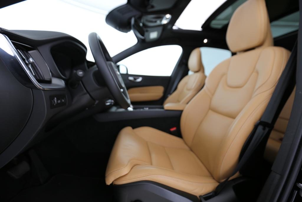 VOLVO XC60 2.0 T6 TE Inscription eAWD, Plug-in-Hybrid Benzin/Elektro, Occasion / Gebraucht, Automatik - 3