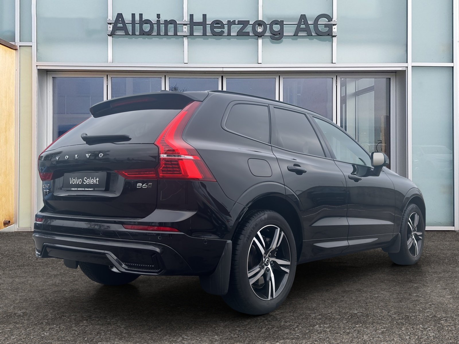 VOLVO XC60 2.0 B6 MH R-Design AWD, Mild-Hybrid Benzin/Elektro, Occasion / Gebraucht, Automatik - 4