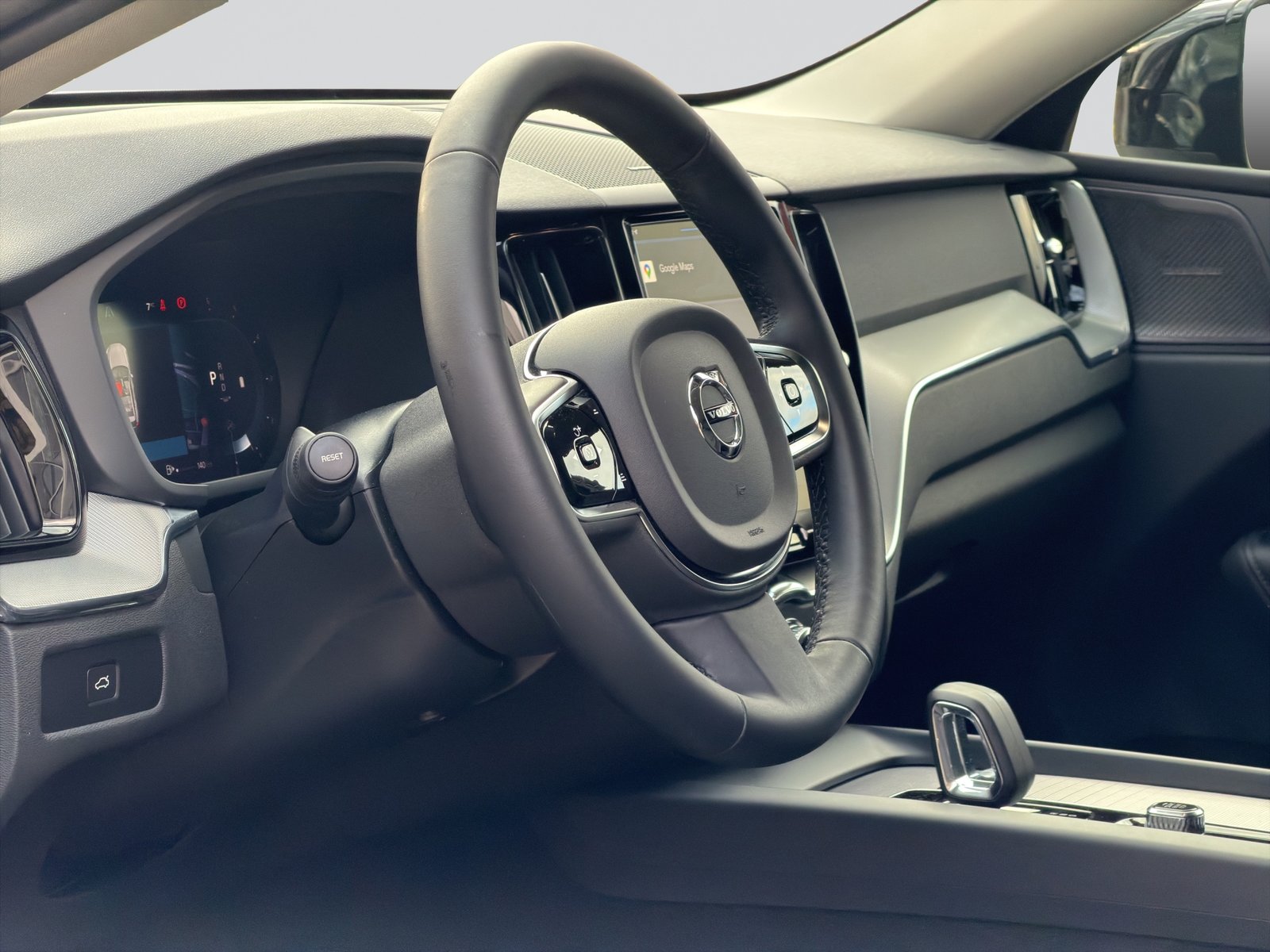 VOLVO XC60 B4 AWD Plus Dark Geartronic, Mild-Hybrid Diesel/Electric, Second hand / Used, Automatic - 6