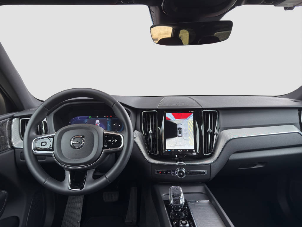 VOLVO XC60 2.0 B5 MH Plus Dark AWD, Mild-Hybrid Benzin/Elektro, Occasion / Gebraucht, Automatik - 7
