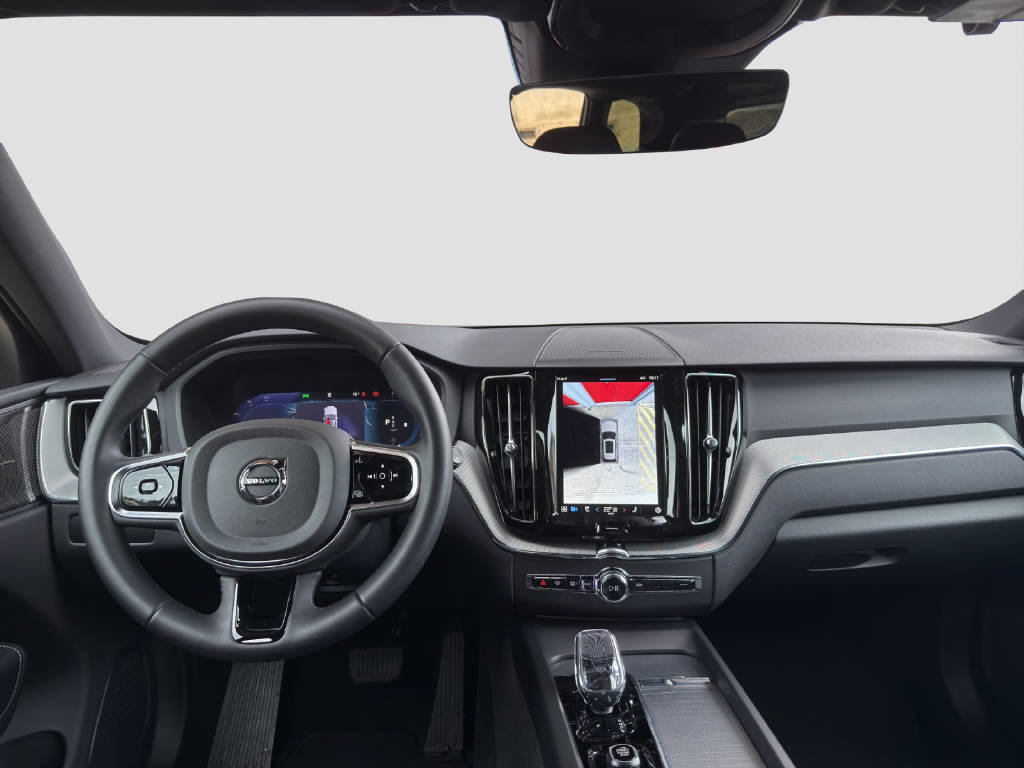 VOLVO XC60 2.0 B5 MH Plus Dark AWD, Mild-Hybrid Benzin/Elektro, Occasion / Gebraucht, Automatik - 7