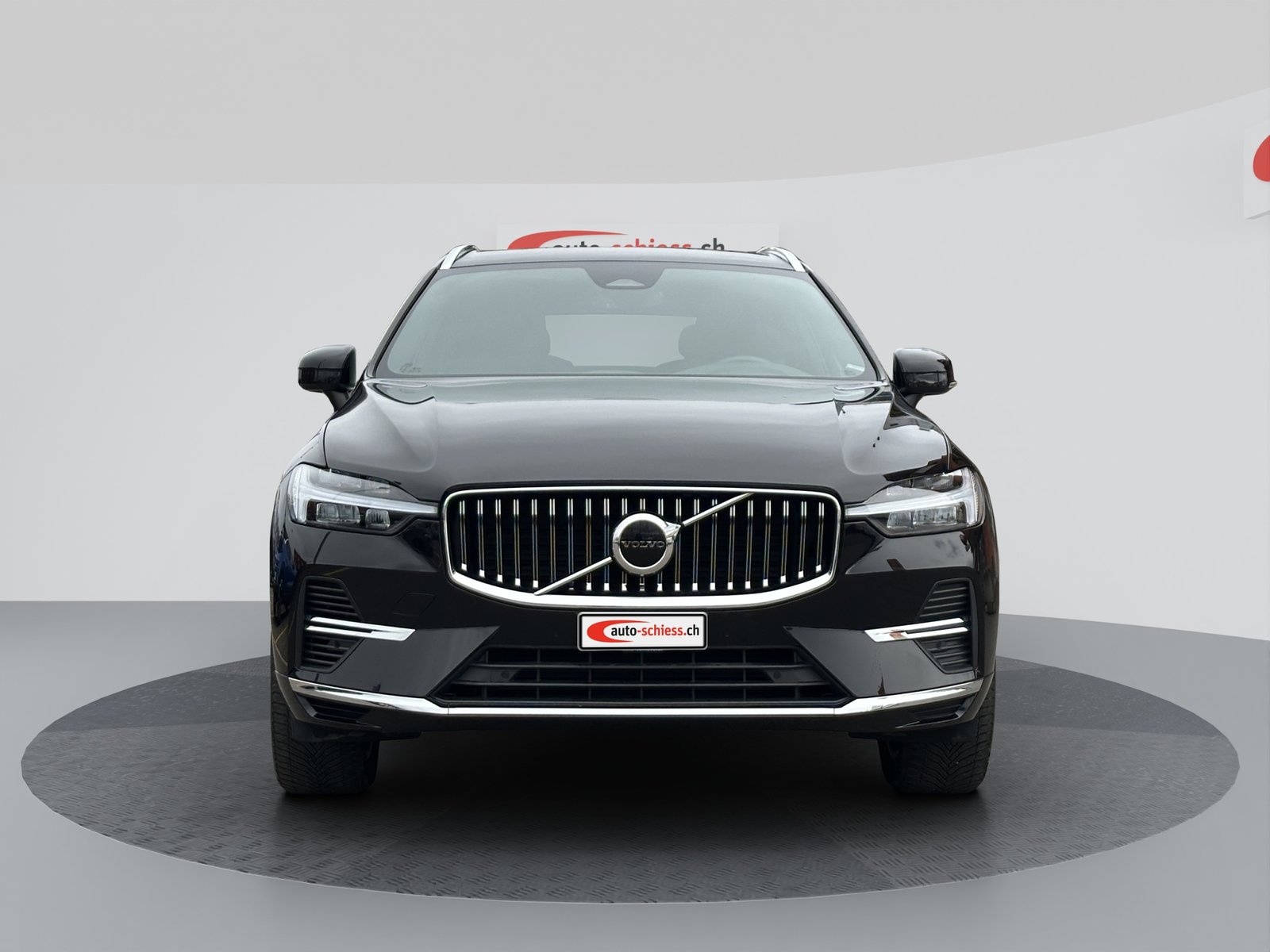 VOLVO XC60 T6 eAWD PluginHybrid Plus Bright Geartronic, Plug-in-Hybrid Benzin/Elektro, Occasion / Gebraucht, Automatik - 2