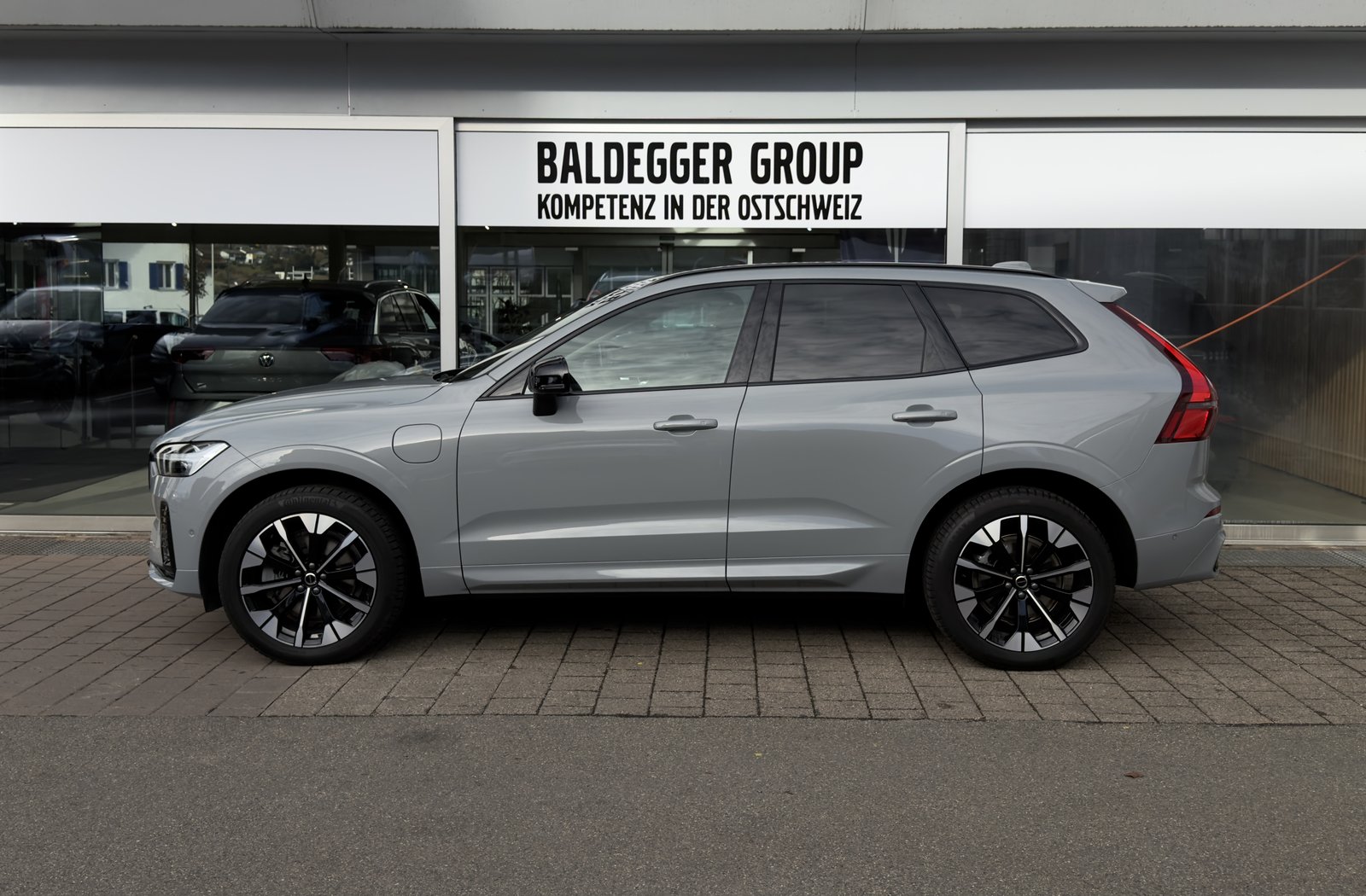 VOLVO XC60 2.0 T6 TE Ultra Dark eAWD, Voll-Hybrid Benzin/Elektro, Occasion / Gebraucht, Automatik - 2
