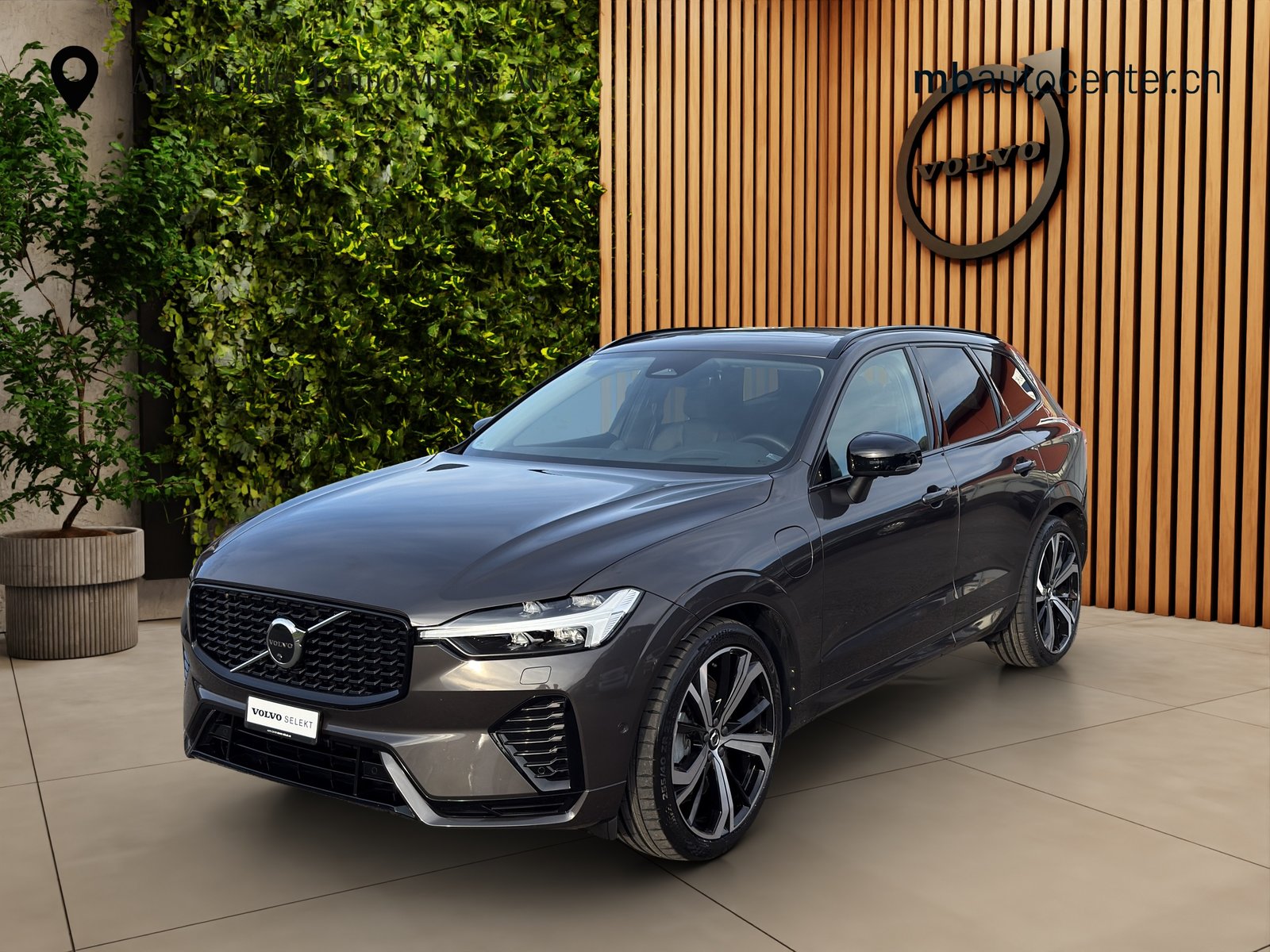 VOLVO XC60 2.0 T8 TE Ultimate Dark eAWD