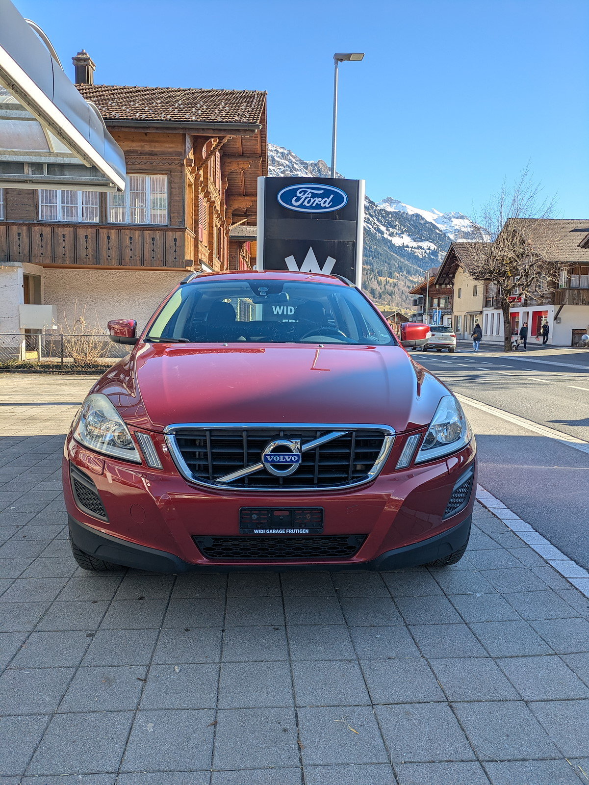 VOLVO XC60 2.4 D4 Kinetic AWD, Diesel, Second hand / Used, Manual - 2