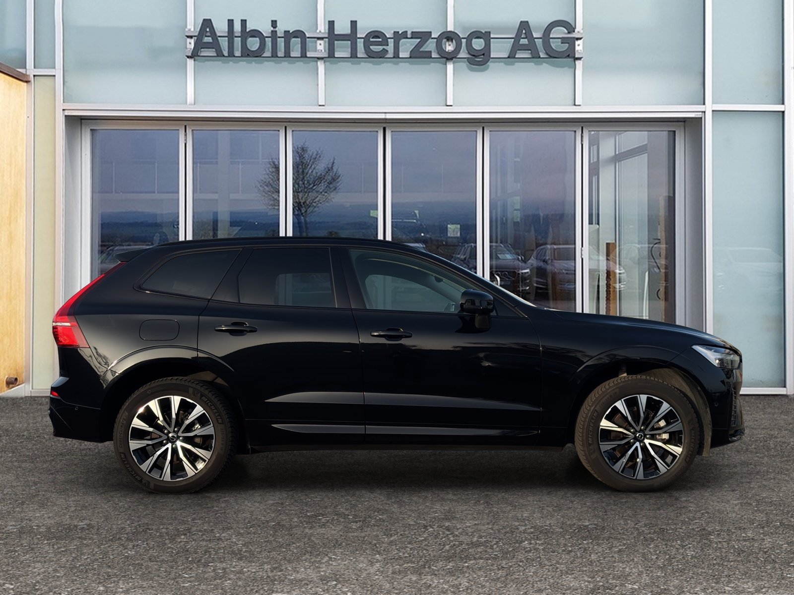 VOLVO XC60 2.0 B5 MH Plus Dark AWD, Hybride Léger Essence/Électricité, Occasion / Utilisé, Automatique - 5