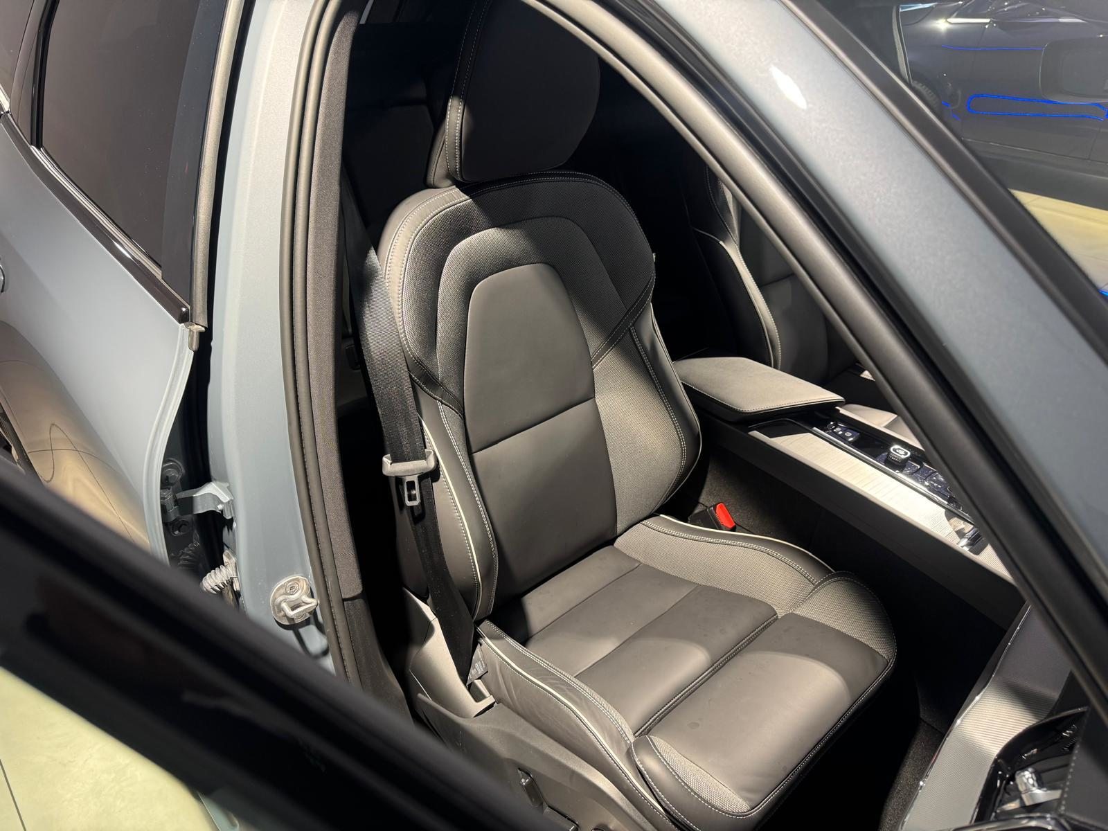 VOLVO XC60 2.0 T6 TE Ultimate Dark eAWD, Plug-in-Hybrid Petrol/Electric, Second hand / Used, Automatic - 7