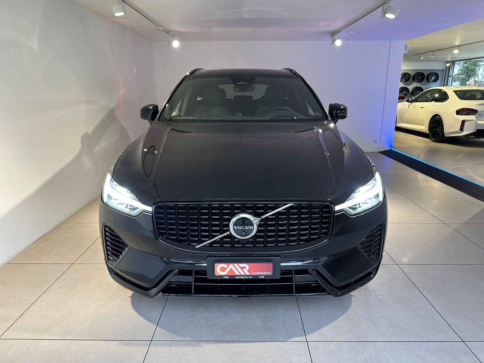 VOLVO XC60 2.0 T8 TE Ultimate Dark eAWD, Plug-in-Hybrid Petrol/Electric, Second hand / Used, Automatic - 2