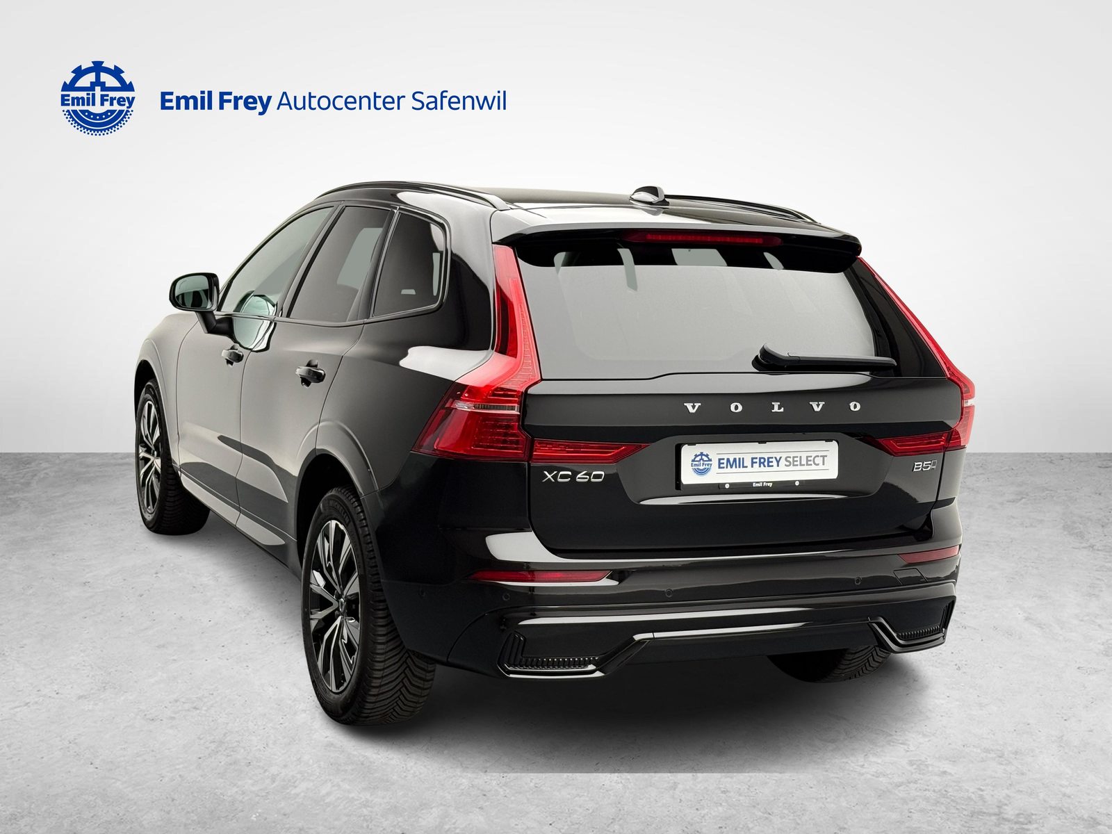 VOLVO XC60 2.0 B5 MH Plus Dark AWD, Mild-Hybrid Benzin/Elektro, Occasion / Gebraucht, Automatik - 3