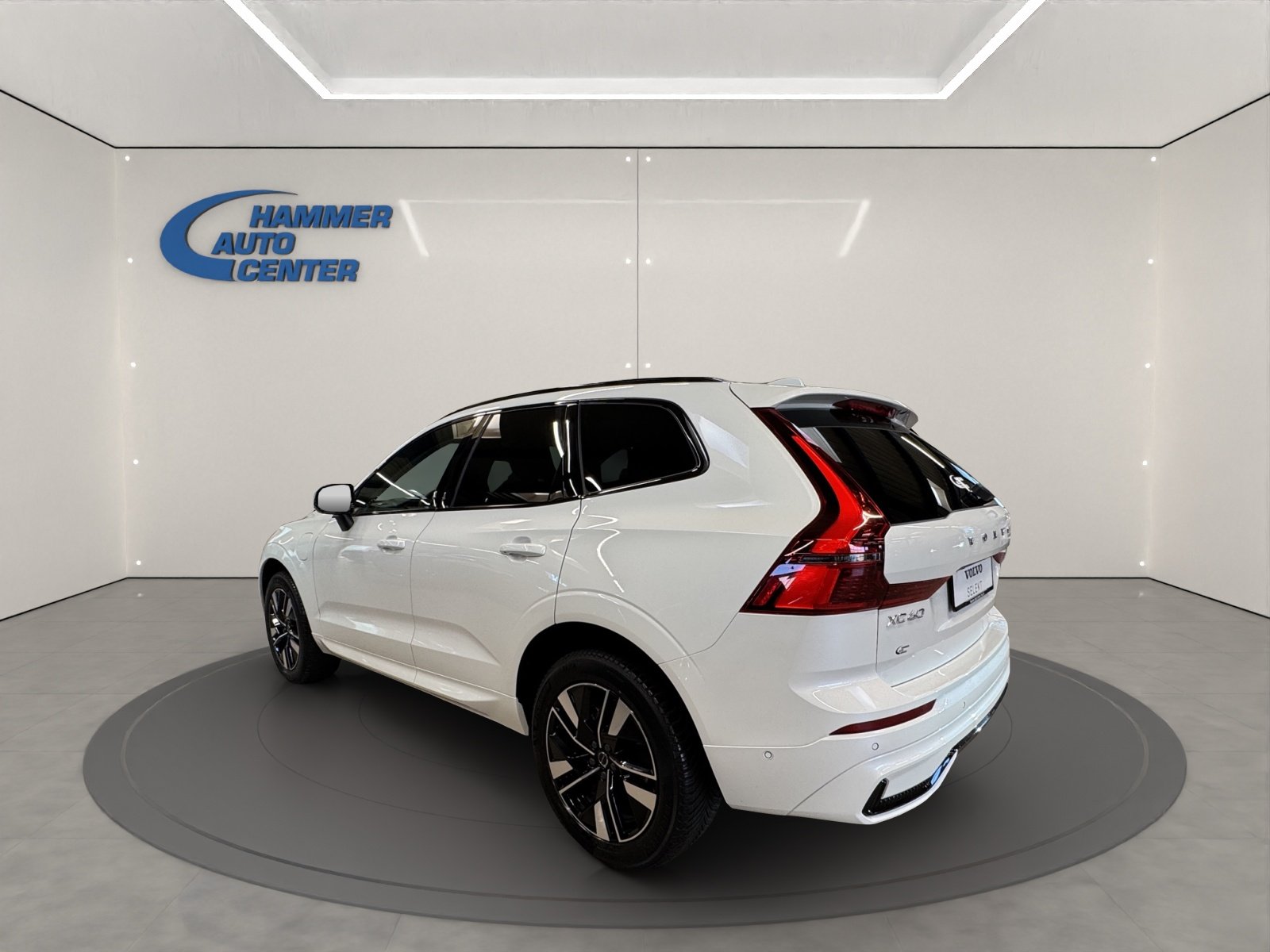 VOLVO XC60 2.0 T8 TE Plus Dark eAWD, Hybride Rechargeable Essence/Électricité, Occasion / Utilisé, Automatique - 4